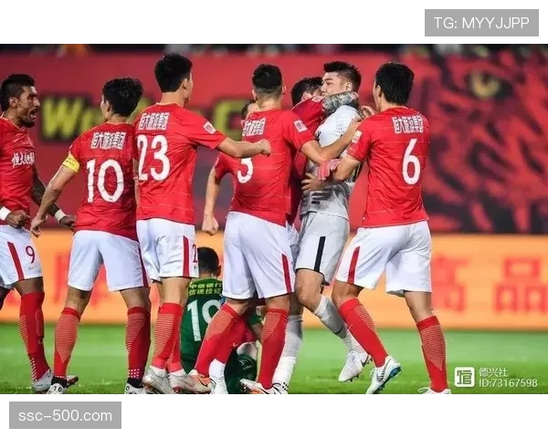 VAR判罚再度成为争议焦点 裁判决策过程受关注